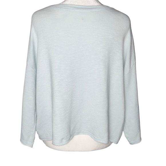 Double Zero Light Blue Soft Cropped 3/4 Sleeve Pullover Top Women’s Size Large - Picture 3 of 4